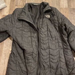 Women’s Lightweight North Face Jacket
